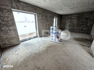 Casa tip duplex de vanzare 125 mpu predare la alb in Selimbar Sibiu