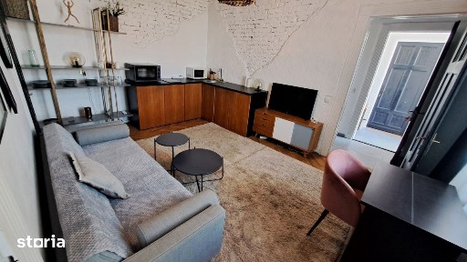 Apartament deosebit cu 2 camere si terasa in zona ultracentrala