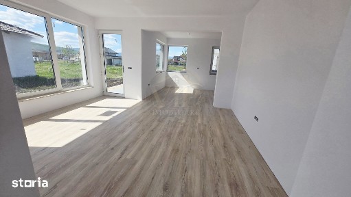 Casa individuala cu 4 canere,105 mp utili,430 mp teren,Orizont