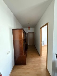 Inchiriez apartament cu 3 camere