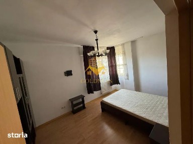 Inchiriez apartament cu 3 camere