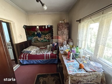 Casă de vânzare în zona Câmpulung înconjurată de natura