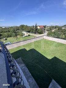 Casa de vanzare, 380 mp, zona Vest