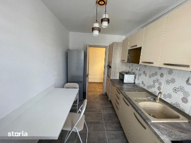 Inchiriez apartament cu 2 camere in zona Precista