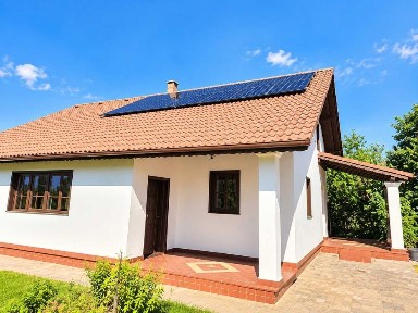Proprietar inchriez casa In Sanmihaiu Roman| Fotovoltaice 6kw | 4 dormitoare | gradina tip oază de verdeață