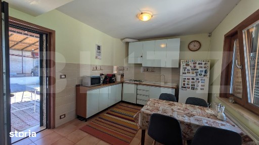 Casa cocheta cu gradina si garaj in Targoviste