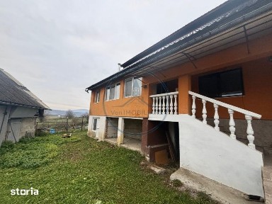 Casa de vanzare la 12 km de Bistrita | Teren 400 mp | Zona linistita