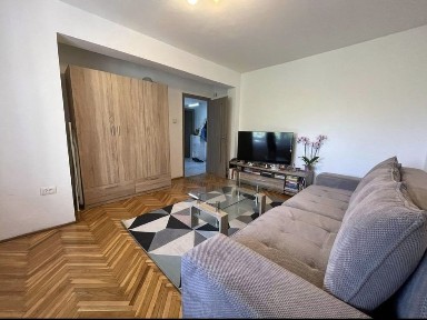 Apartament de inchiriat zona Piata Rogerius