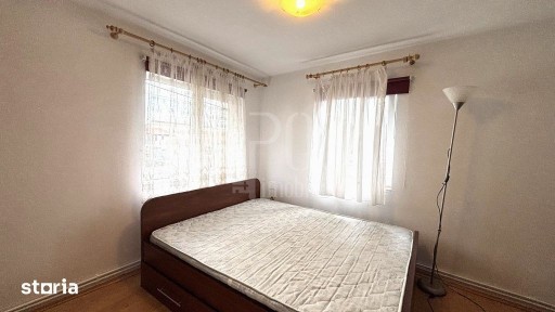 Casa 4 camere de vanzare in Floresti