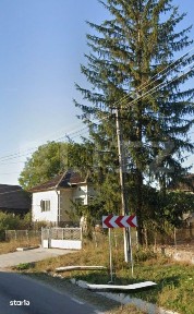 Casa cu potential deosebit si teren de 3.400 mp in Recea Cristur