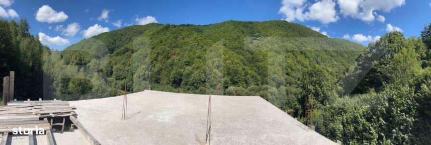 Cabana 5 camere, teren de 1000 mp, Valea Ierii