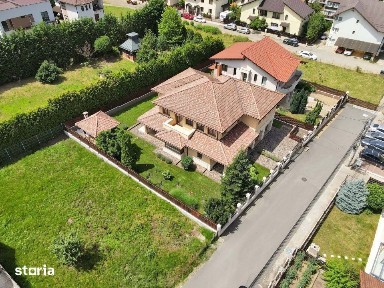Vila superba, in stil mediteranean, strada privata