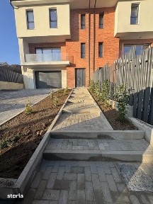 Duplex de vanzare, D+P+E, garaj 190mp utili, Tauti