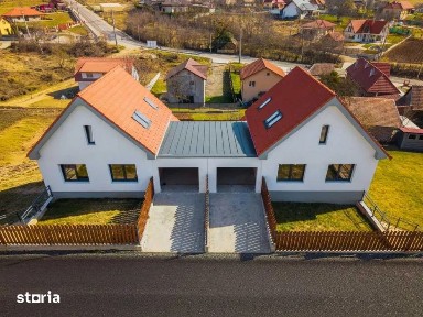 Casa cuplata prin garaj in Salicea, 245 mp utili, teren 523 mp