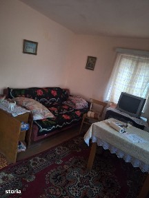 Casa de vânzare in Craciunel la strada principală