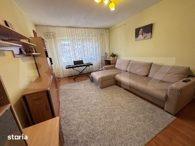 Apartament 3 camere, 70 mp, zona Nicolina