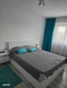 - Apartament 3 camere decomandat, zona Garii.
