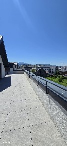 Ap. 3 camere, terasa de 90mp, intabulat.