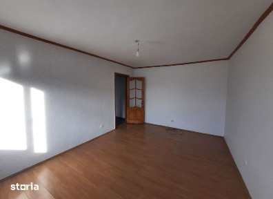 Apartament 2 camere Calea Romanului, 52 metri, etaj 4 Cod:156883