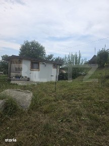Casa de vanzare, 40 mp, 12 ari de teren, zona Rebrisoara