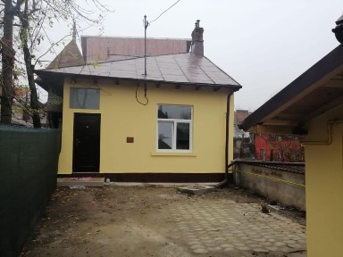 Casa de vânzare 2 corpuri