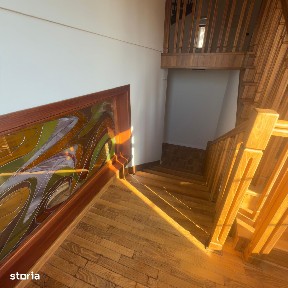Birouri 309 mp pe două niveluri, intrare proprie și 10 locuri parcare