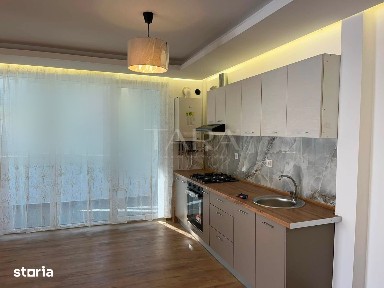 Apartament modern cu 3 camere, balcon închis, boxă, zona Eroilor.