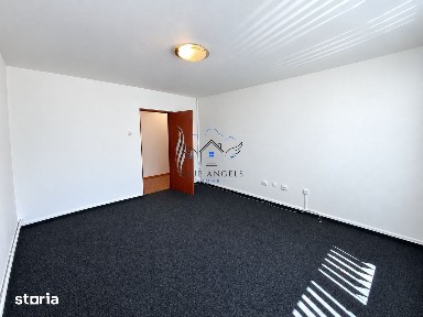 Apartament 4 camere NEMOBILAT, la PARTER, pretabil birouri