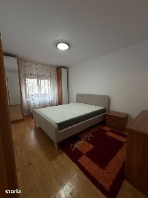 Inchiriez apartament 4 camere, Etaj 1 Brasov, Centru Civic, CEC Bank