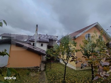 Casa de vanzare, cu 5 camere si un teren de 600 mp, zona ultracentrala