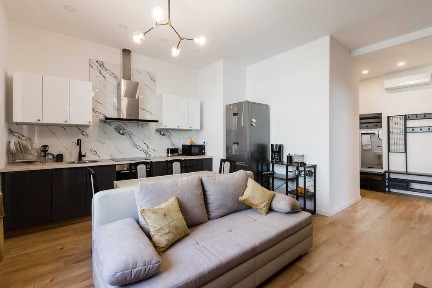 Ofer pentru inchiriere apartament 2 camere LUX în centrul Timișoarei