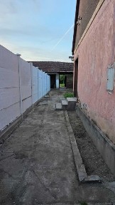 Casă de Vânzare în Sebiș, Jud. Arad - Teren 602 mp - 11 m front stradal