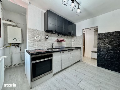 Apartament cu 3 camere, decomandat, in Centrul Nord - Râșnov
