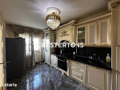 Casa insiruita cu finisaje si mobilier Lux cu curte