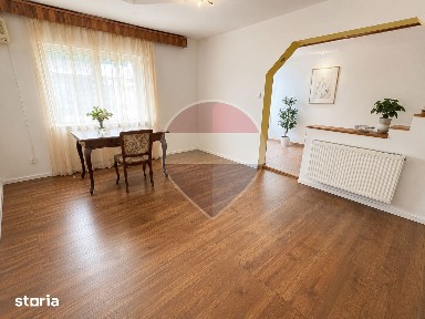 Casă / Vilă cu 4 camere de vânzare în zona Ultracentral