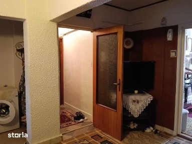Se vinde apartament 4 camere
