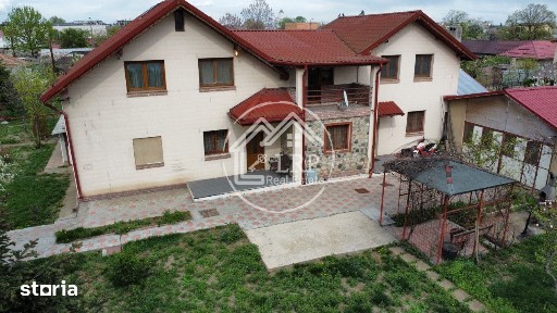 [DOMENIU PRIVAT] Vila deosebita in Inima Orasului Voluntari | Teren 2.