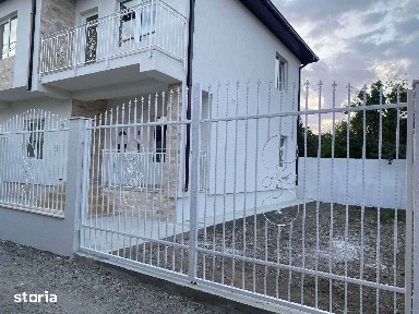 Casă de vânzare P+1E tip duplex