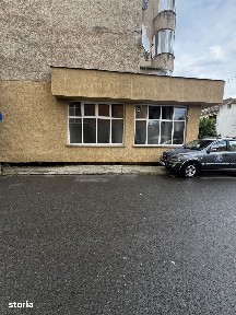 Spațiu comercial de vânzare