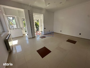 Închiriez spatiu comercial pe Mircea, Stradal, 60 mp