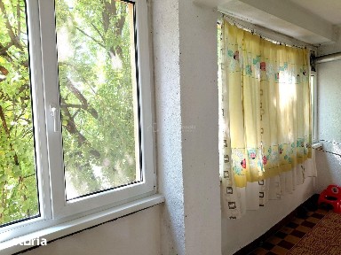 Apartament 4 Camere Etaj 1 cu garaj si boxa Baia Mare Central