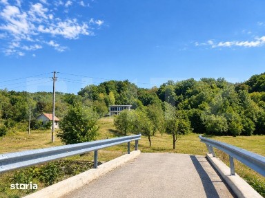 Vila moderna 300 mp + 3,27 ha teren, Gothatea / Gurasada - 30 km Deva