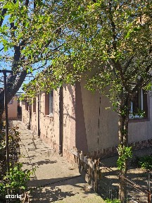 Casă 4 camere, ideală pentru două familii - zonă centrală, Piața Mare!