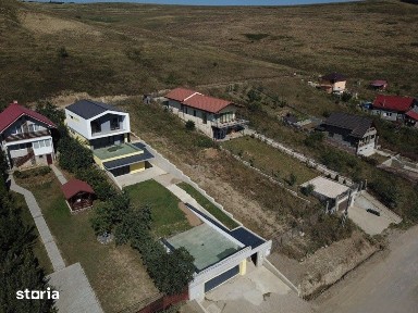 Casa cu arhitectura premium, vedere la lac si garaj dublu | Campenesti