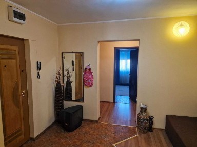 Apartament 4 camere de inchiriat