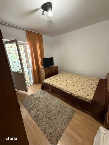 Inchiriez apartament 2 camere in centru, 700/luna.