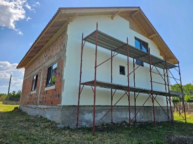 Teren si casa in constructie in SAT Fedelesoiu, jud. Valcea