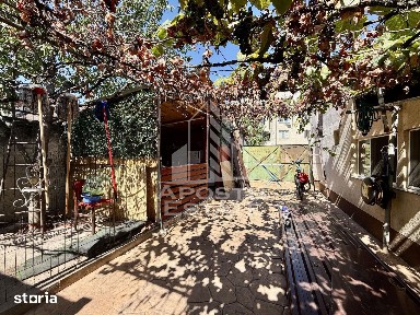 Casa cu 5 camere de vanzare, acces auto, zona Lunei Timisoara