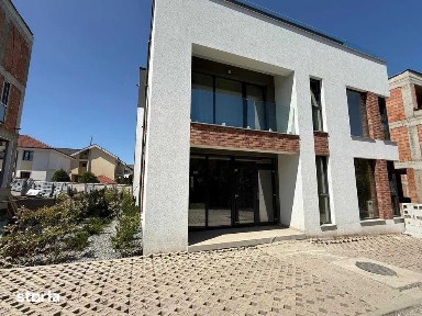 Spatiu comercial 221 mp, pretabil pentru clinica, inaltime 3m, cartier