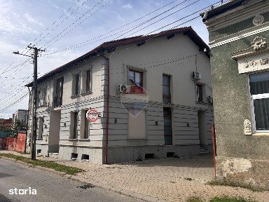 De închiriat 2 birouri cu Utilități incluse!